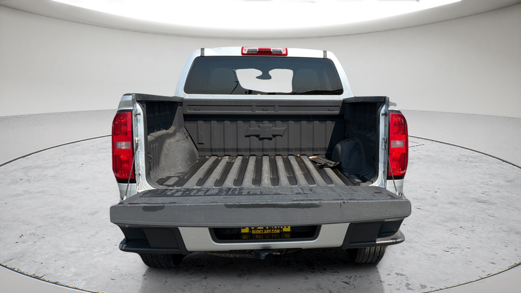 Used 2015 Silver Chevrolet LT image 18