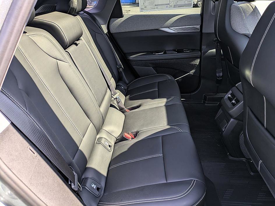 2026 Cadillac OPTIQ Sport - Photo 32