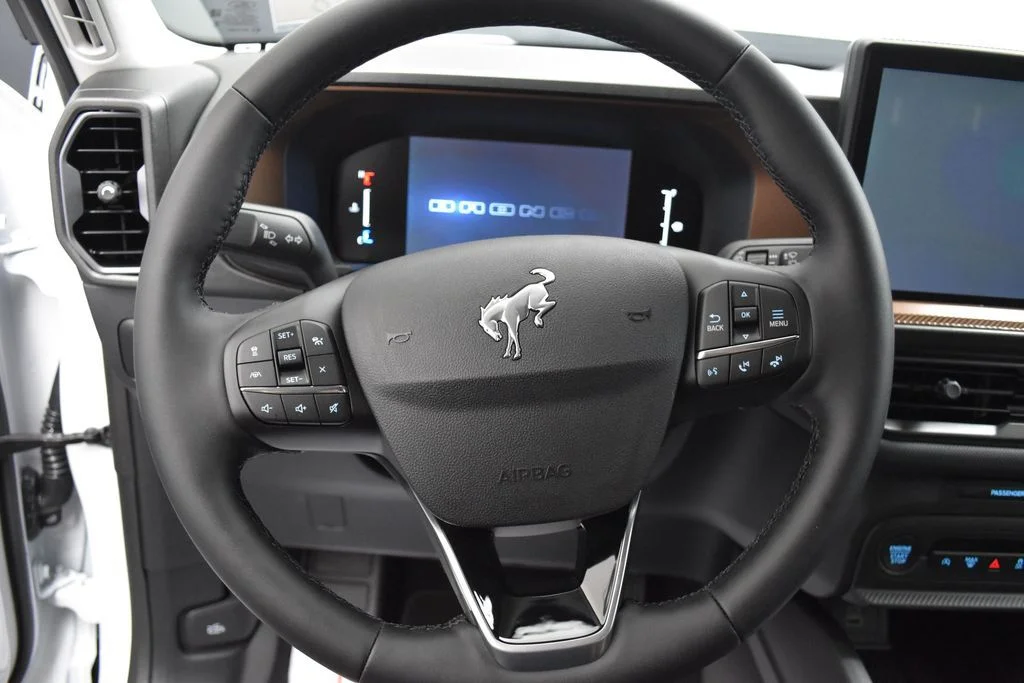 New 2026 Oxford White Ford Outer Banks® image 7