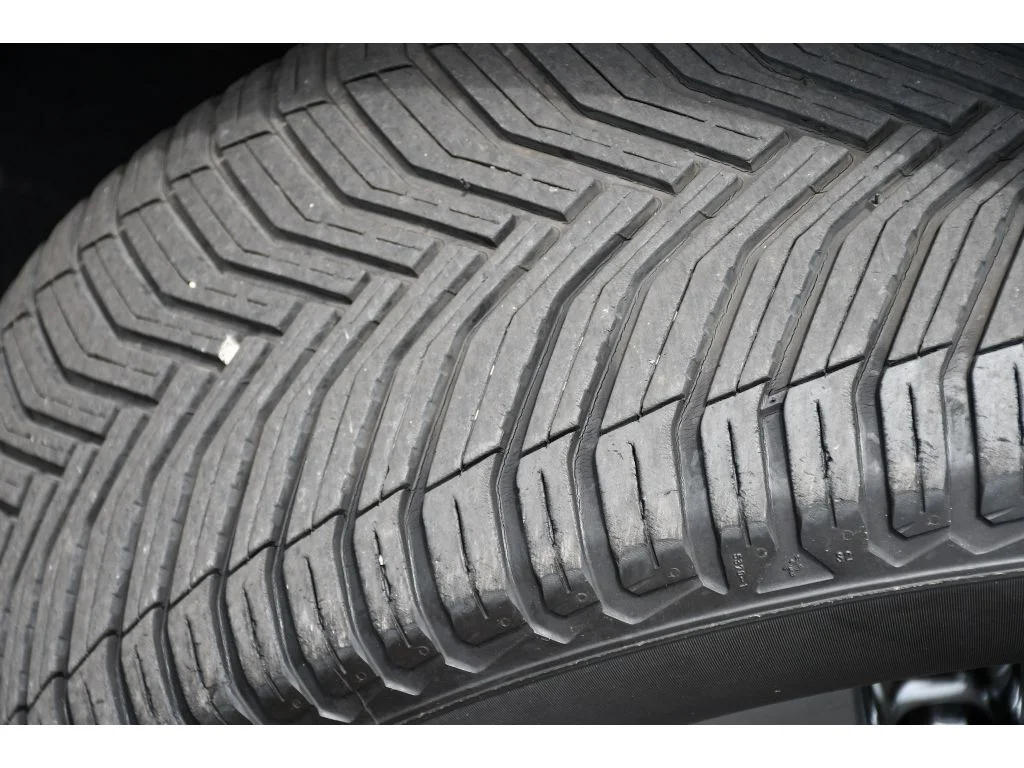 Used 2019 Silver Lining Metallic Lexus Premium image 12
