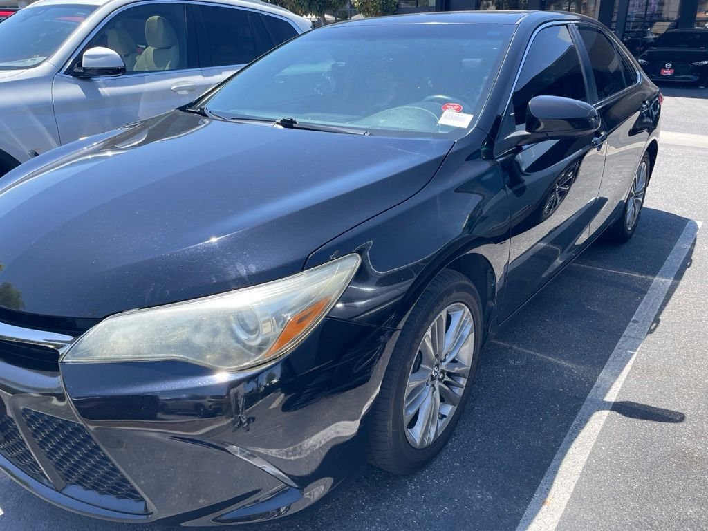 Used 2017 Midnight Black Metallic Toyota SE image 5