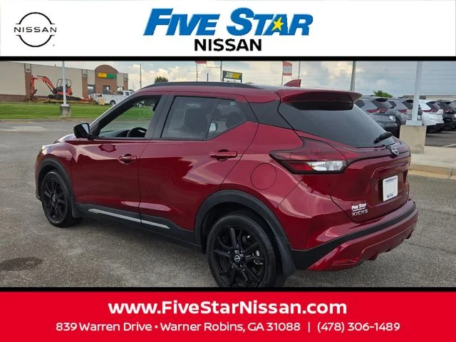 Used 2023 Red Nissan SR image 9