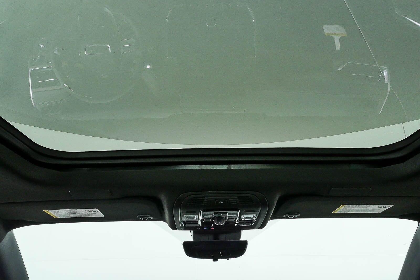 2026 GMC Yukon Denali Ultimate - Photo 20