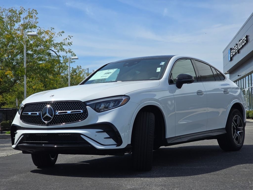 New 2027 MANUFAKTUR Moonlight White Metallic Mercedes-Benz GLC 300 image 20