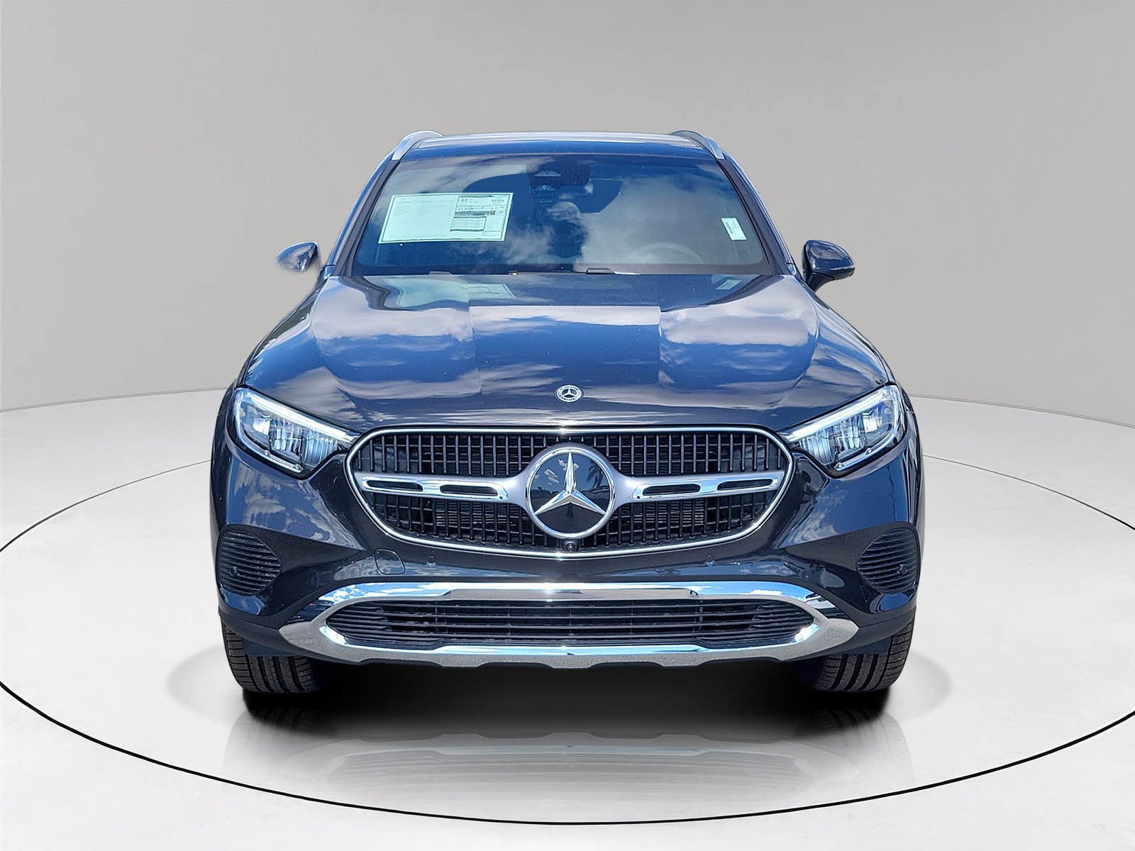 New 2026 Graphite Grey Metallic Mercedes-Benz GLC 300 image 2