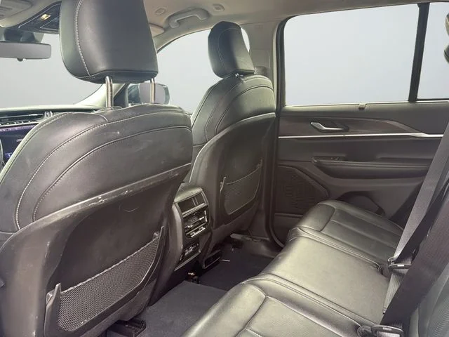 Used 2023 White Jeep Limited image 23