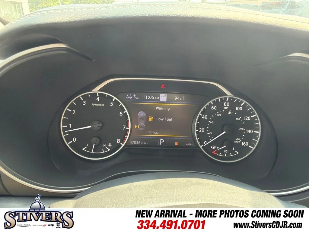 Used 2023 Black Nissan Platinum image 16