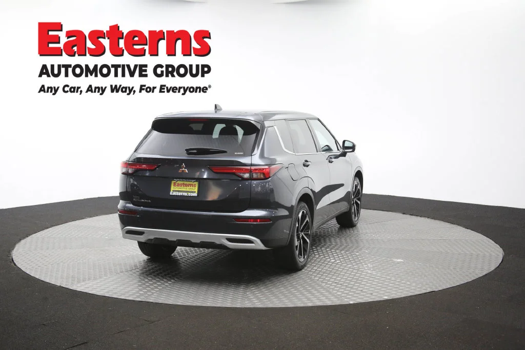 Used 2024 Gray Mitsubishi SE image 41