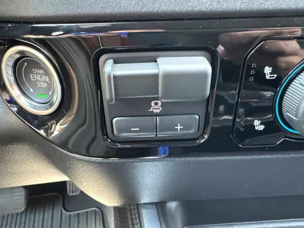 New 2026 Summit White Chevrolet LT image 11