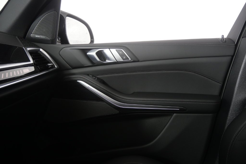 New 2026 Gray Metallic BMW M60i image 24