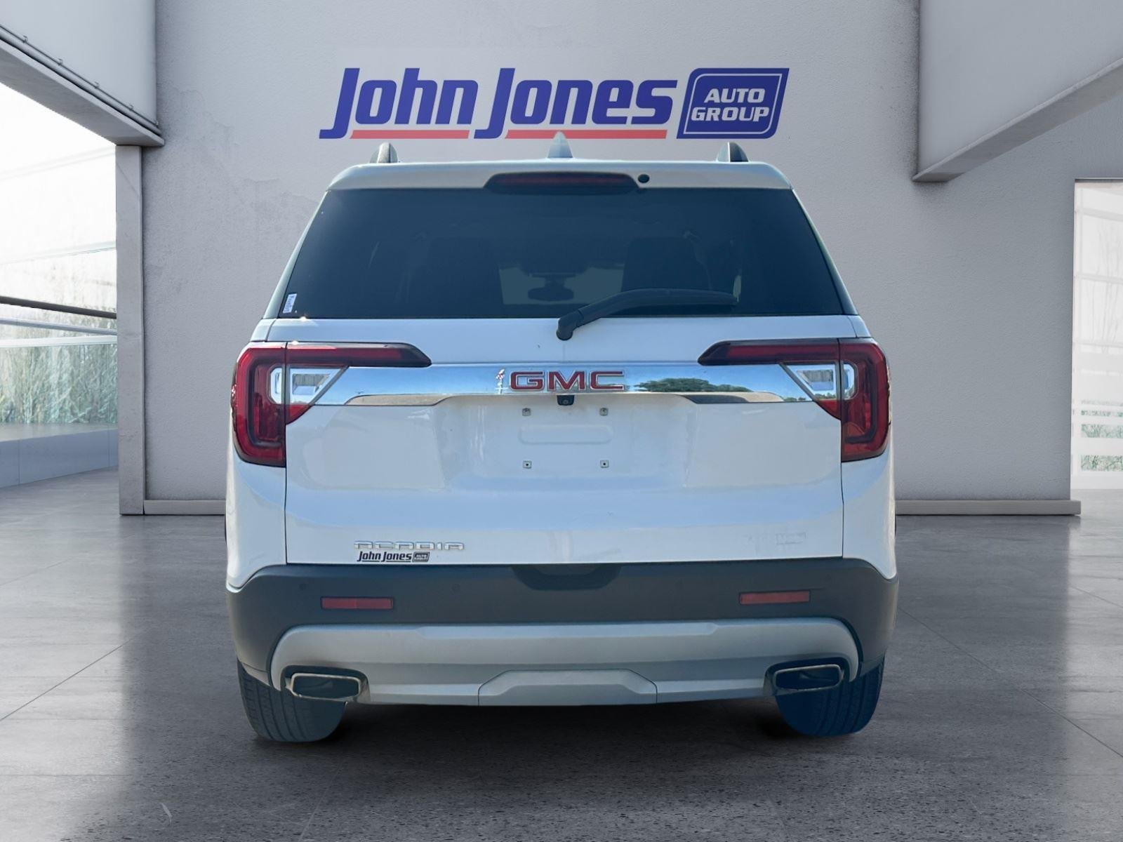 Used 2023 Summit White GMC SLE image 4