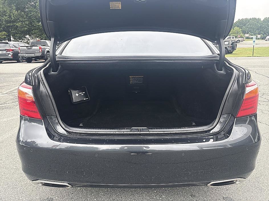 Used 2011 Smoky Granite Mica Lexus 460 image 23