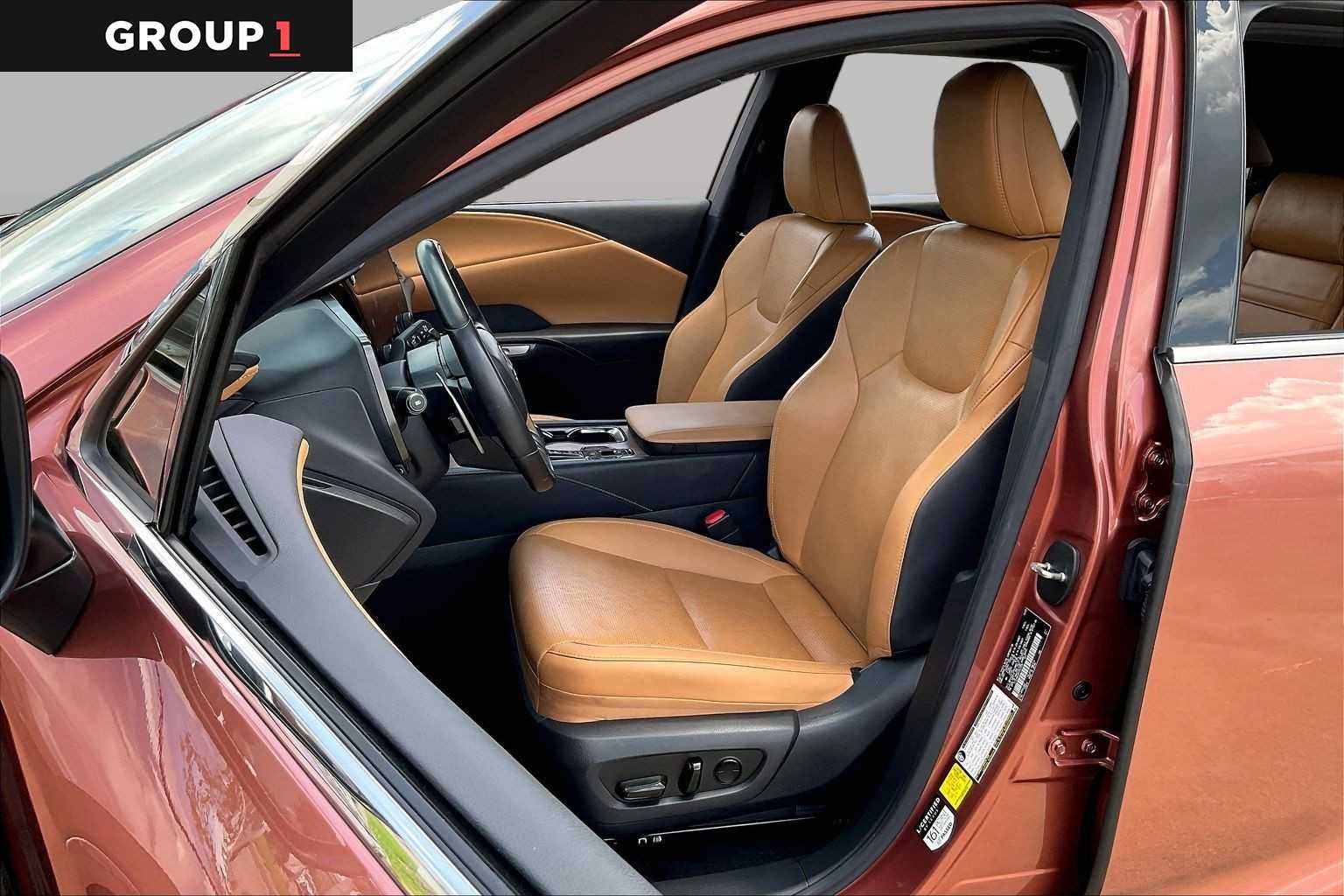 Certified Used 2023 COPPER CREST Lexus Premium Plus image 7