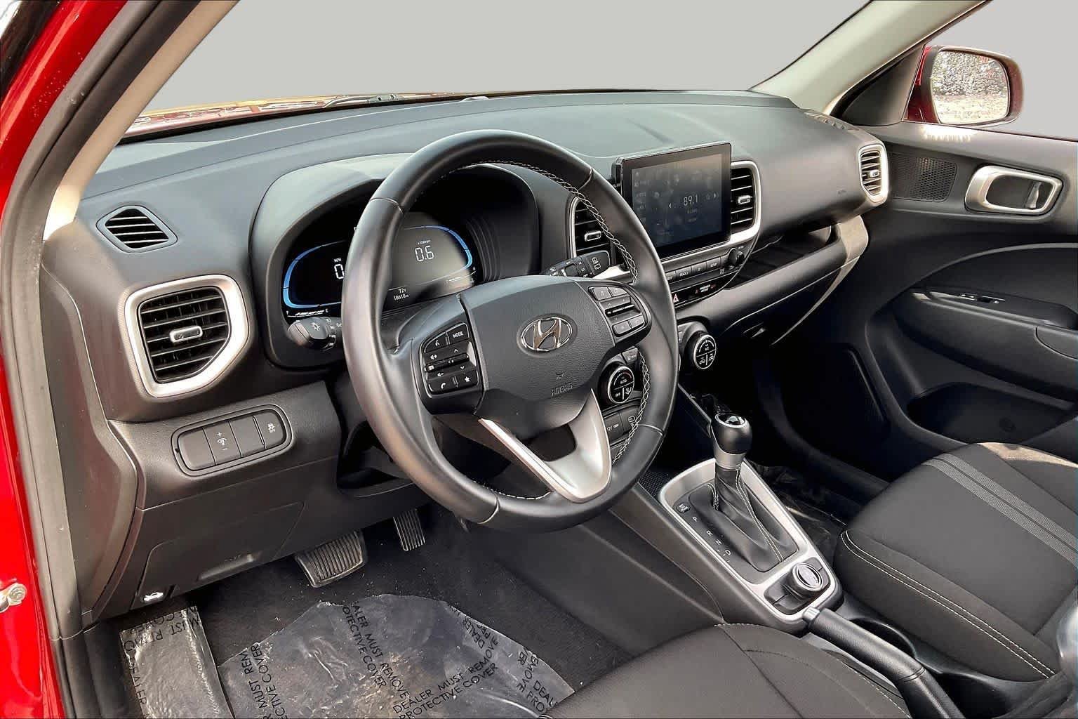 Used 2025 Red Hyundai SEL image 17