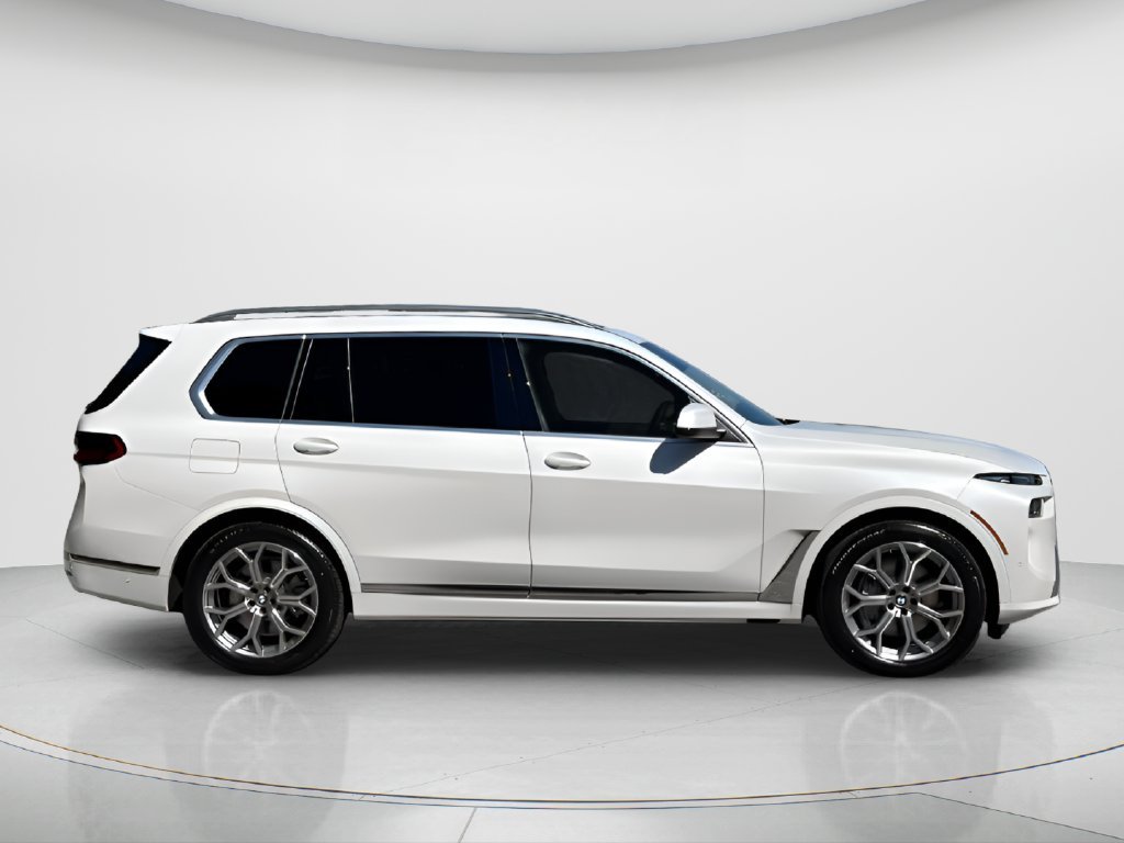 New 2027 Mineral White Metallic BMW xDrive40i image 4
