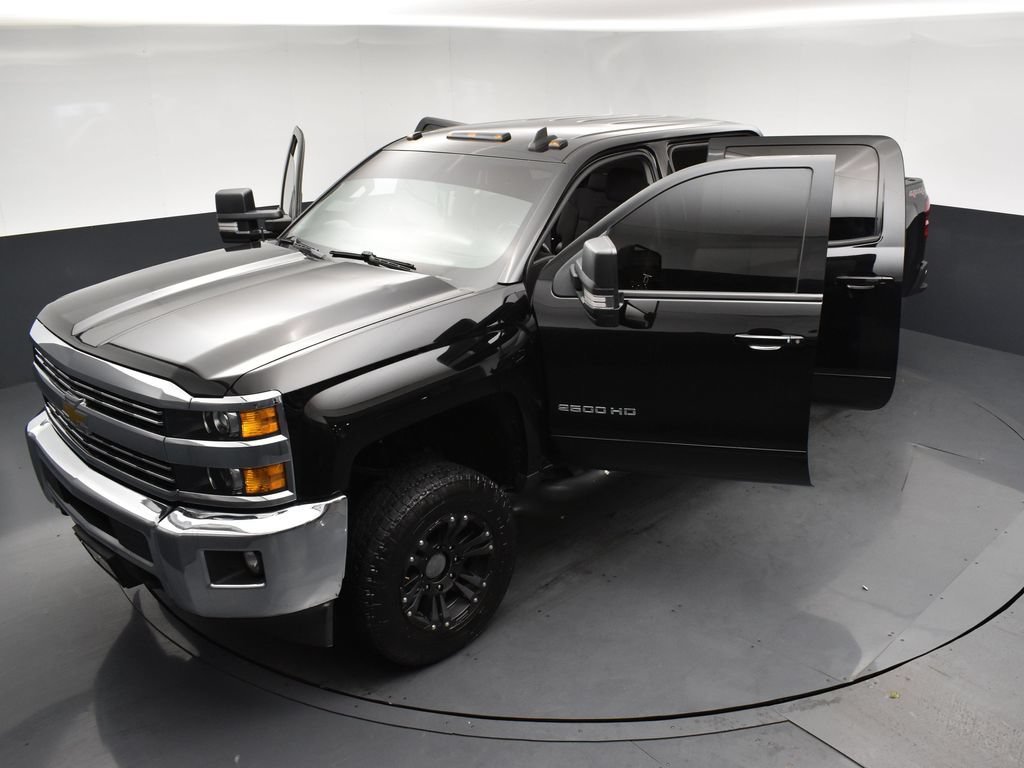 Used 2015 Black Chevrolet LT image 24