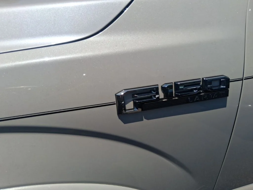 Used 2018 White Ford Lariat image 12
