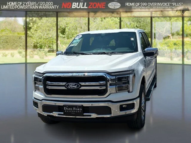 New 2026 Star White Metallic Tri-Coat Ford Lariat® image 31
