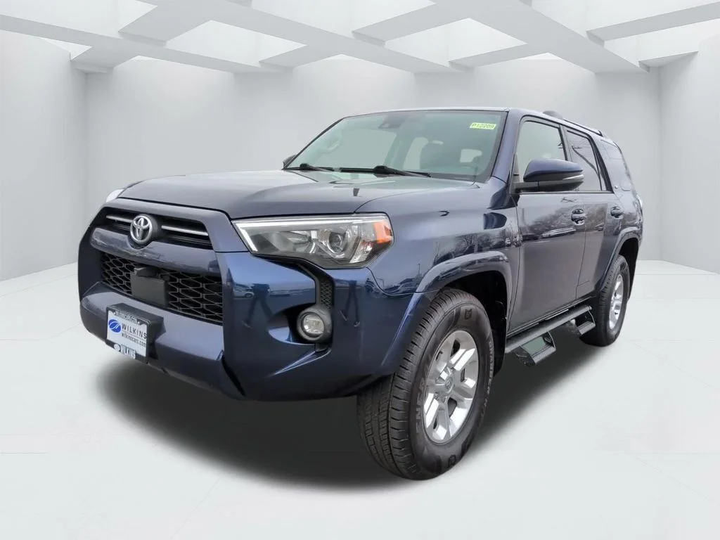 Used 2022 Blue Toyota SR5 Premium image 9