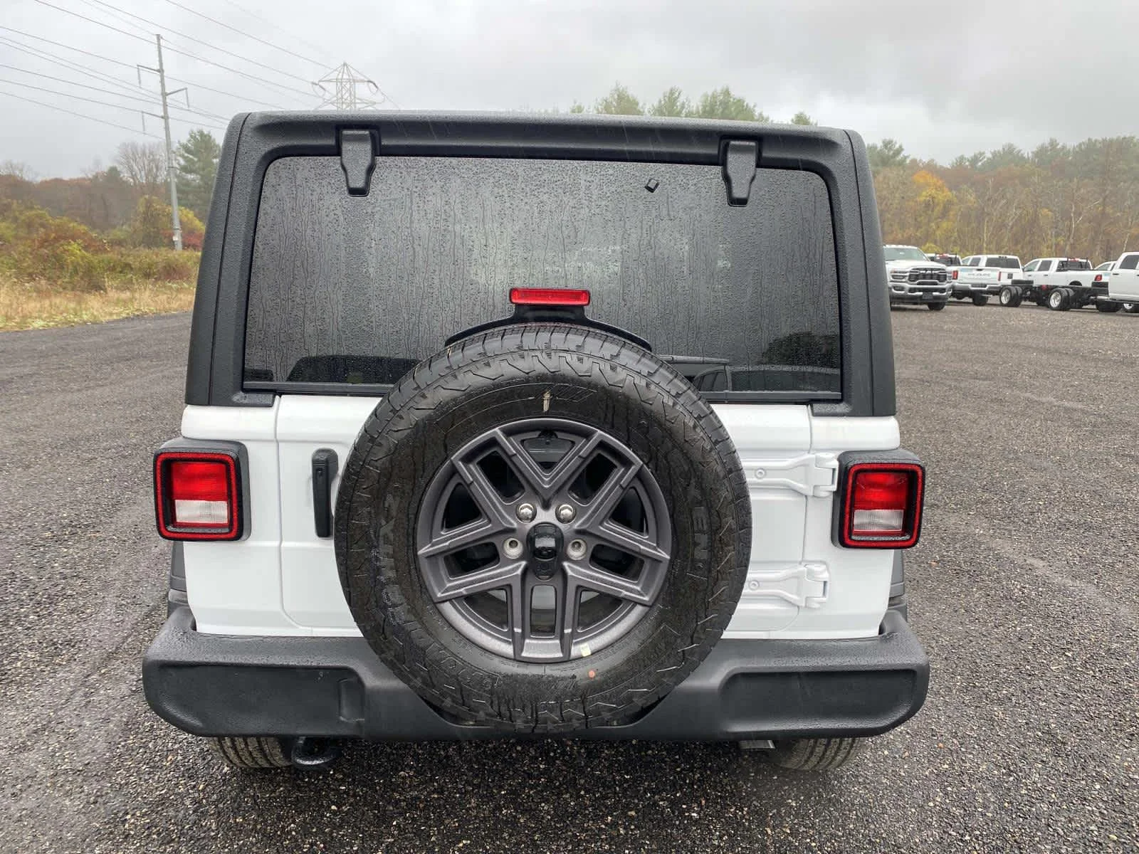 New 2026 Bright White Clear-Coat Exterior Paint Jeep Sport S image 4