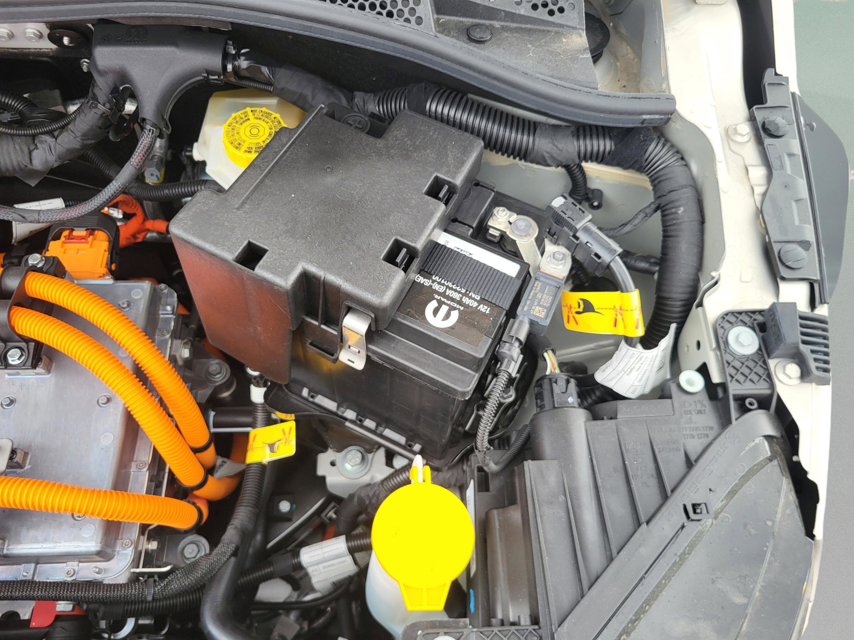 2025 FIAT 500e Base - Photo 73