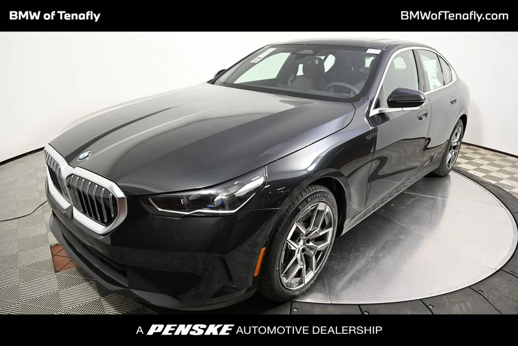 2026 BMW 5 Series 530i xDrive Sedan's photo