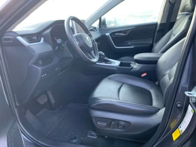 Used 2024 Gray Toyota XLE Premium image 23