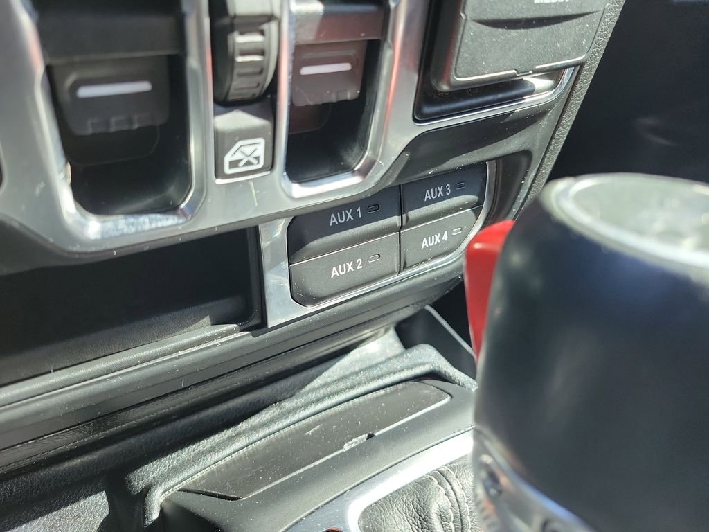 Used 2020 Blue Jeep Unlimited Sahara image 37