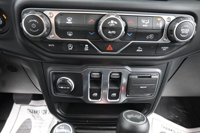 Used 2023 Gray Jeep Sport S image 17