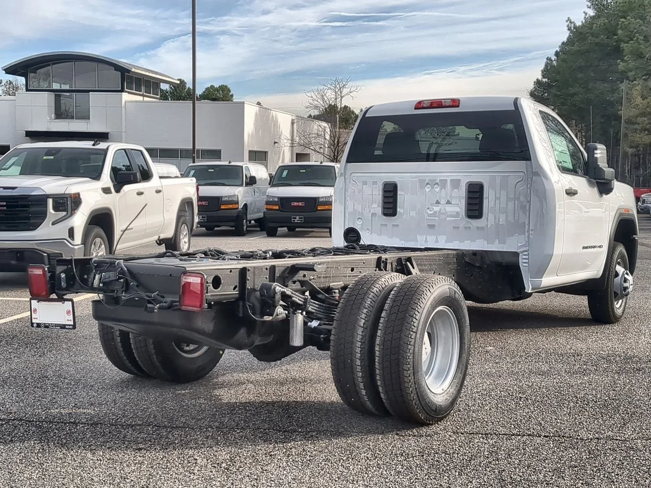 New 2026 Summit White GMC Pro image 8