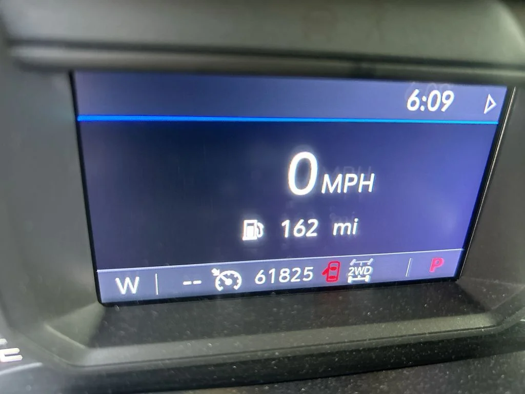 Used 2019 Gray GMC SLE image 16