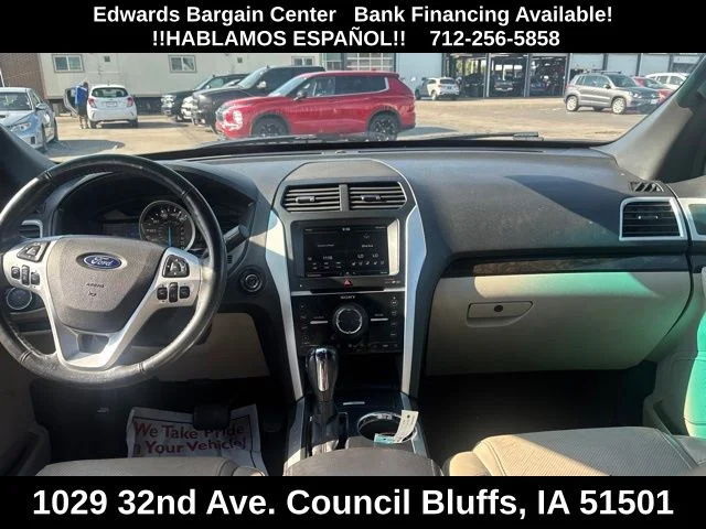 Used 2013 White Ford Limited image 16