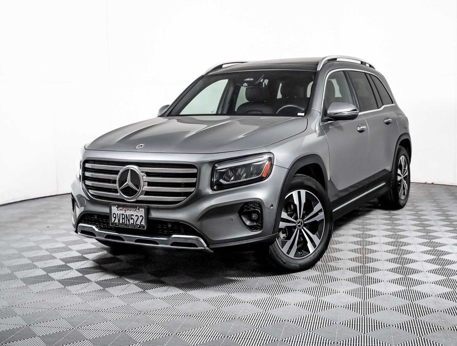 2026 Mercedes-Benz GLB GLB 250's photo