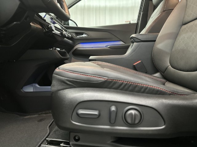 2027 Chevrolet Bolt RS - Photo 17