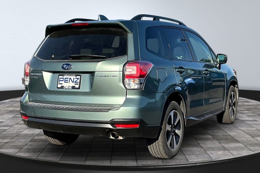 Used 2018 Green Subaru 2.5i Premium image 6