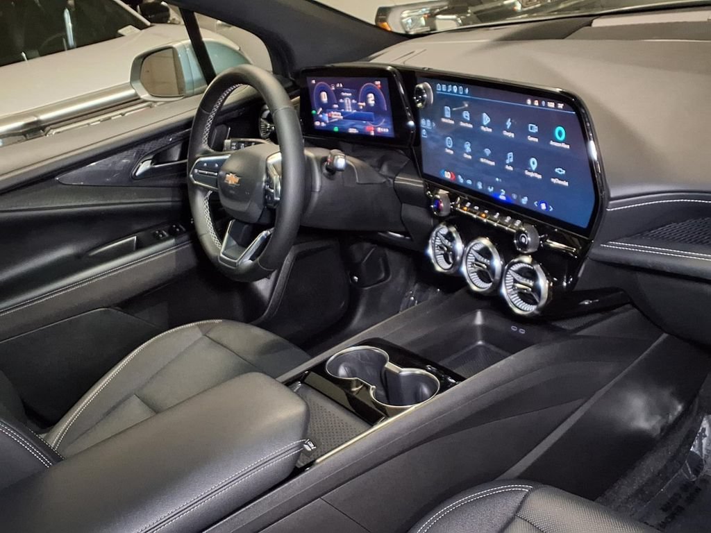 2024 Chevrolet Blazer EV LT - Photo 25