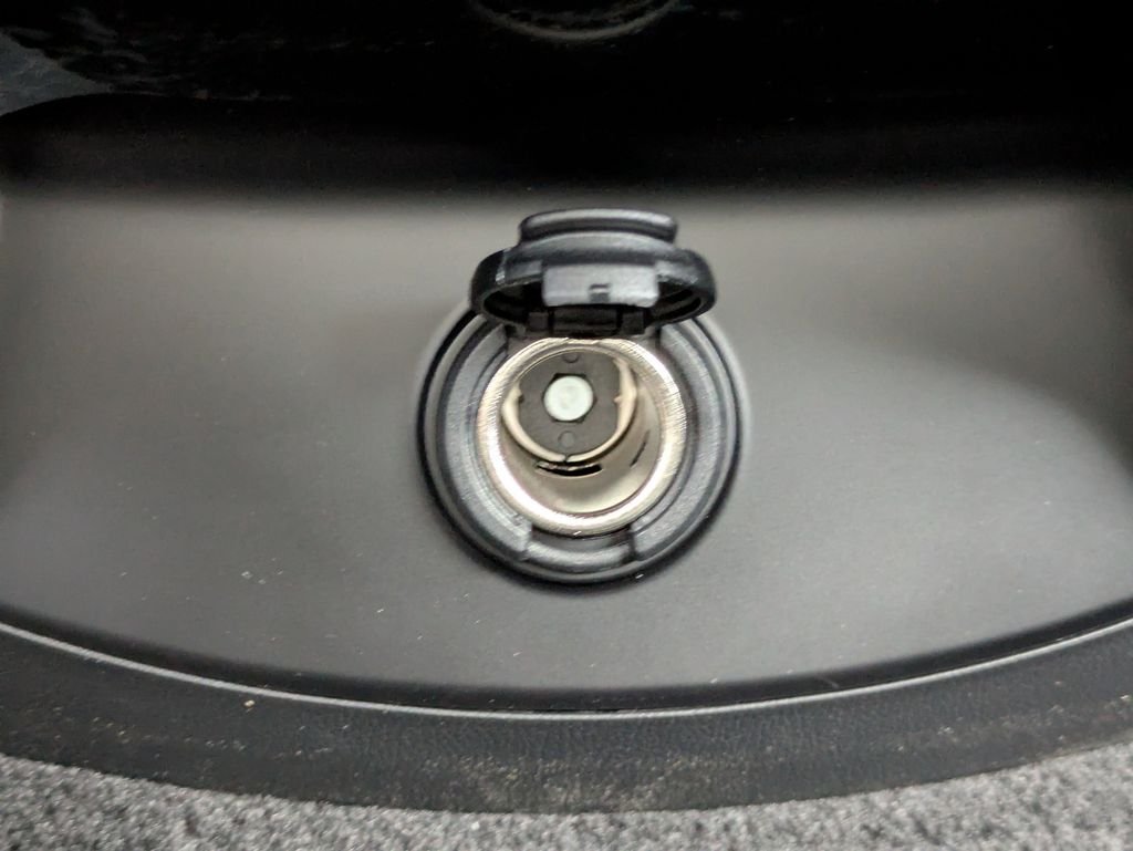 New 2026 Glacial White Pearl Kia LX image 15