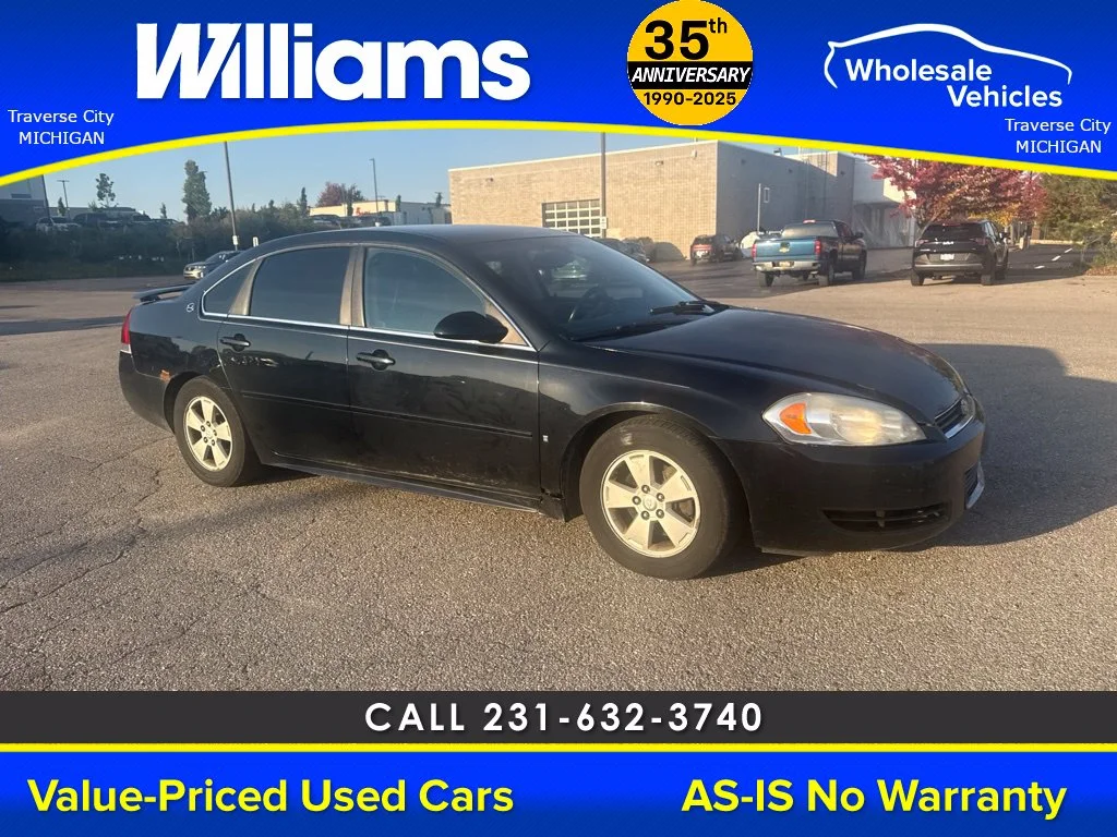 Used 2009 Black Chevrolet LT image 11
