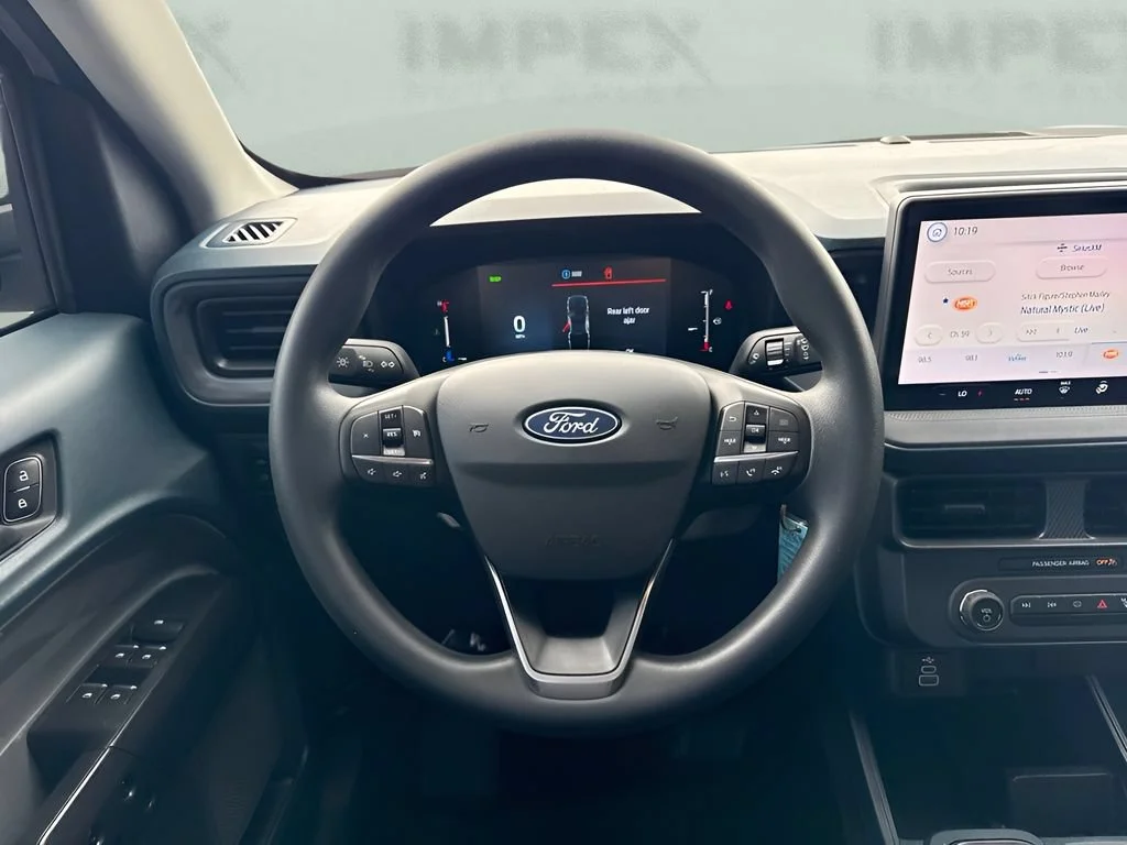 Used 2025  Ford XL image 13