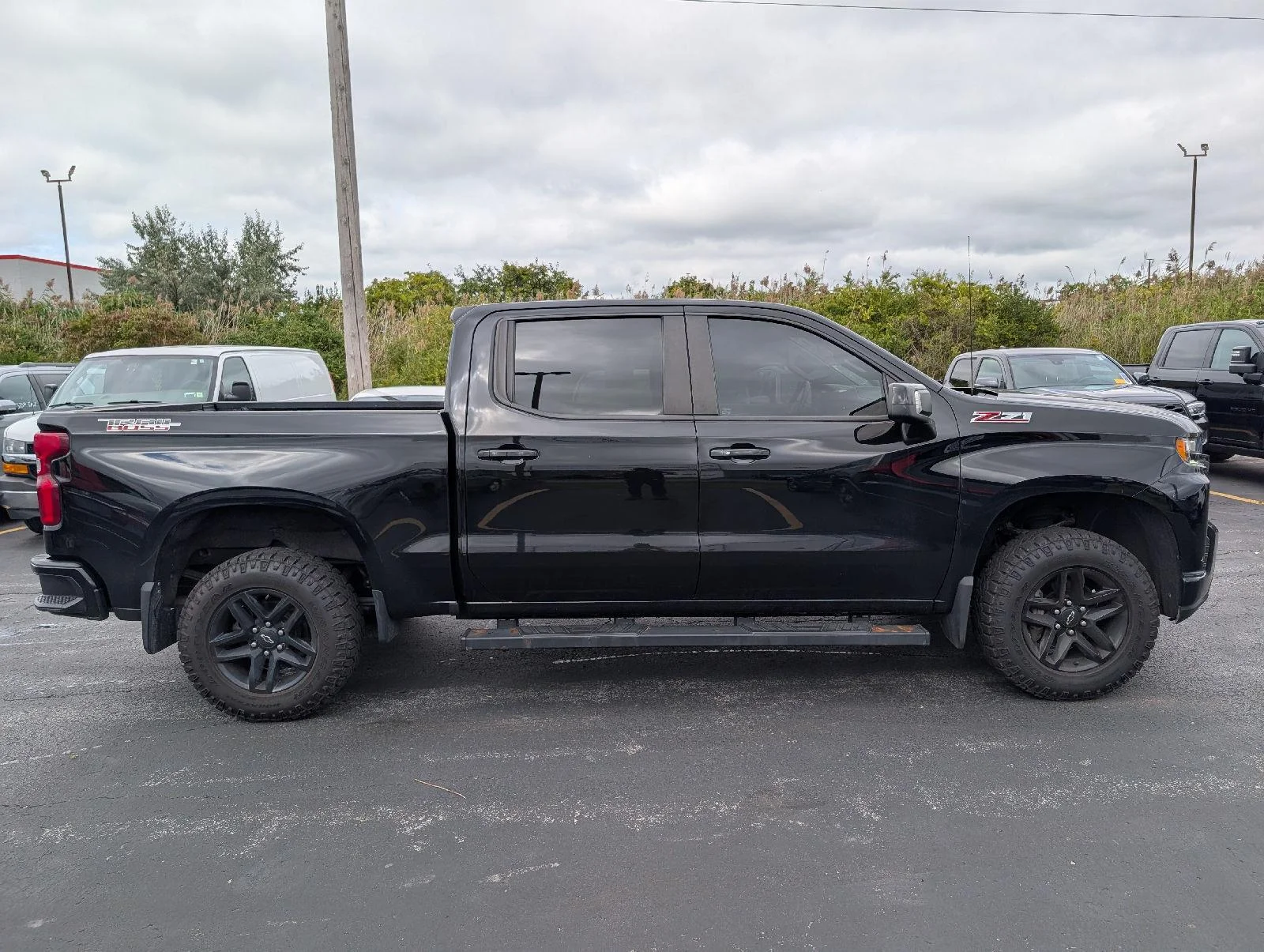 Used 2021 BLACK Chevrolet LT Trail Boss image 13