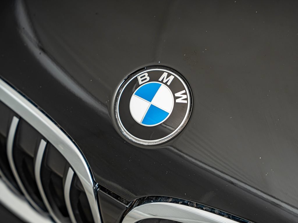 Used 2017 Jet Black BMW xDrive28i image 12