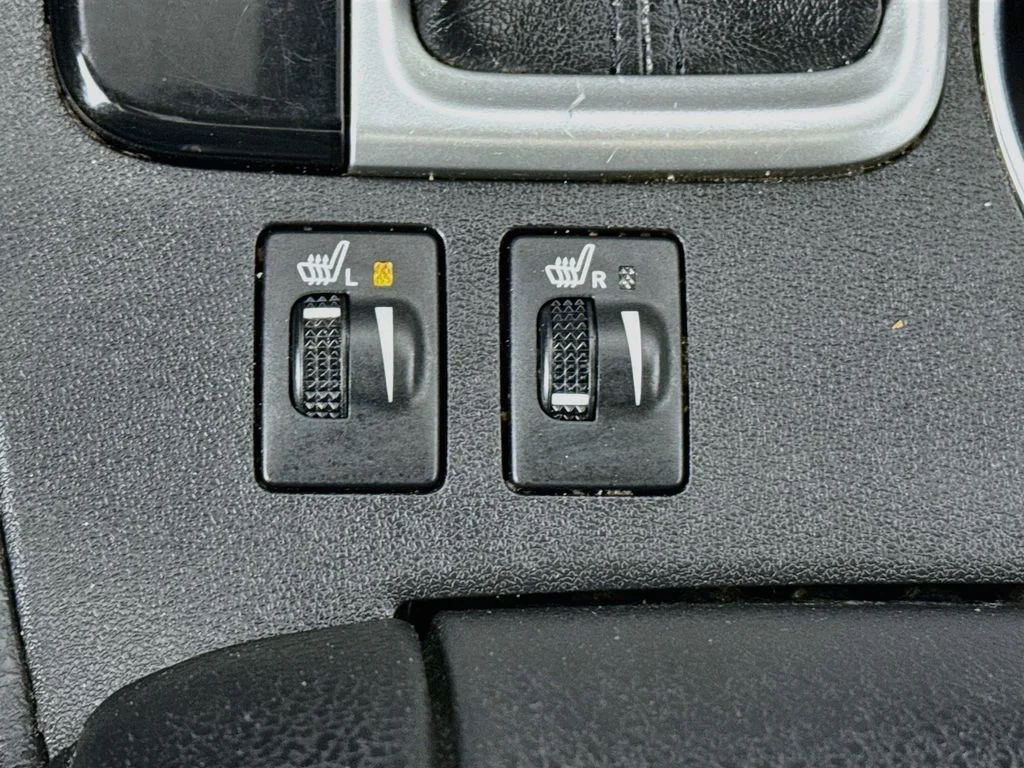 Used 2019 Blizzard Pearl Toyota XLE image 22