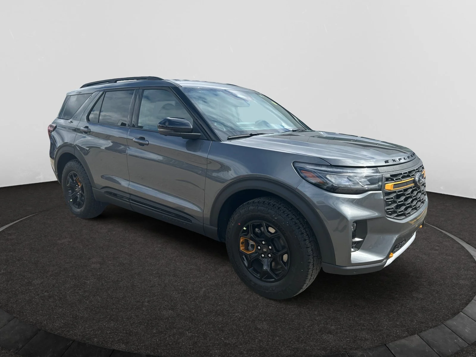 New 2026 Carbonized Grey Metallic Ford Tremor image 7