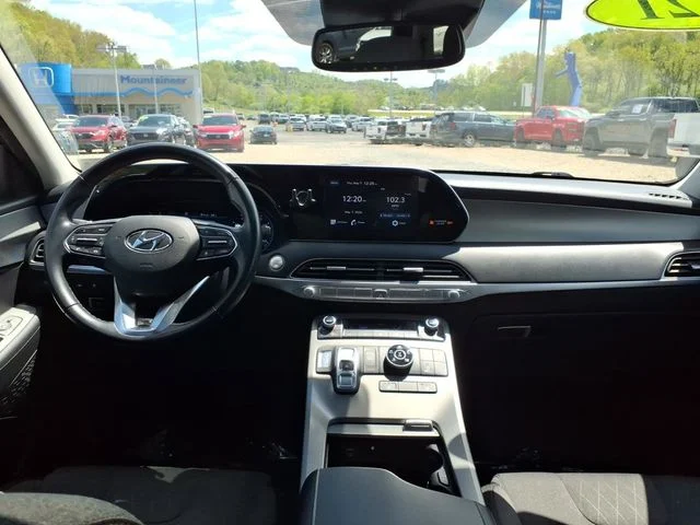 Used 2021 White Hyundai SEL image 13