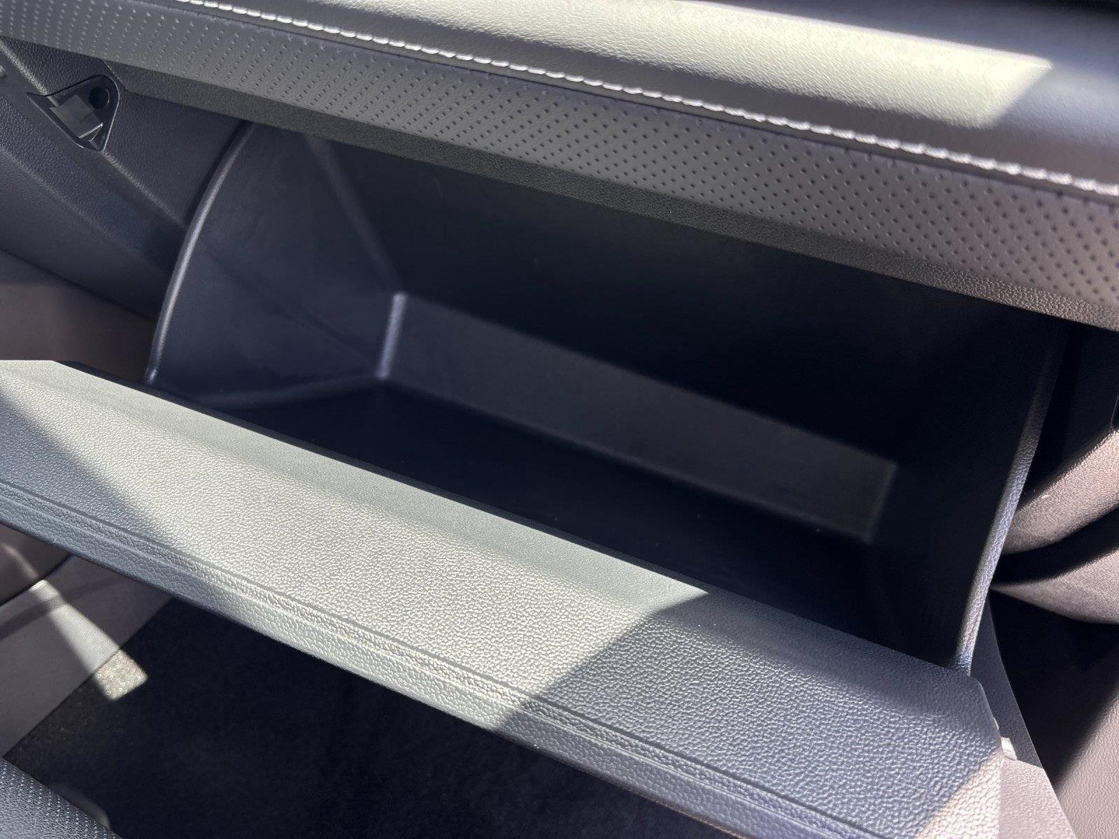 New 2026 pure gray Volkswagen 2.0T SE w/Technology image 40
