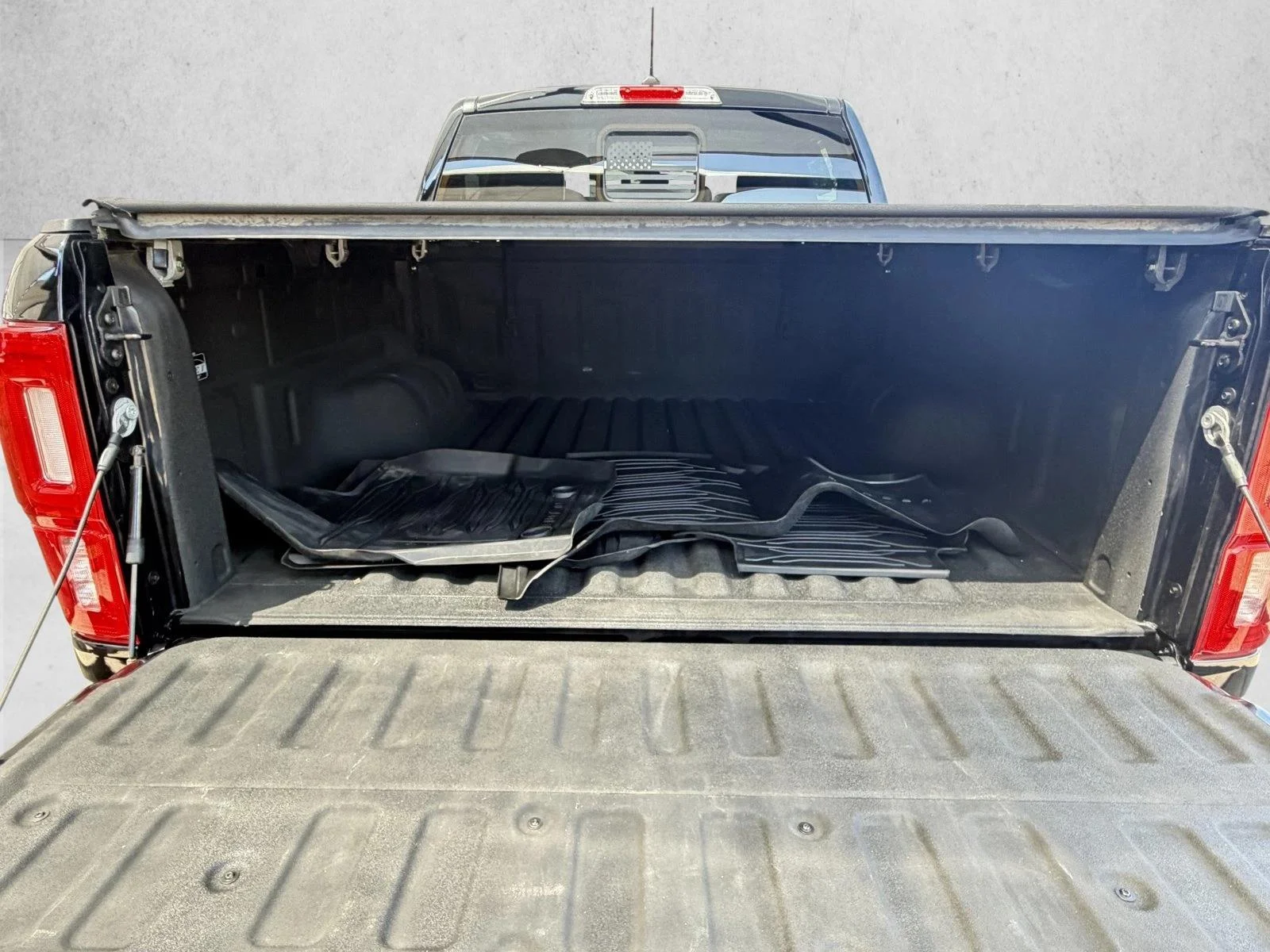 Used 2023 Shadow Black Ford LARIAT image 13