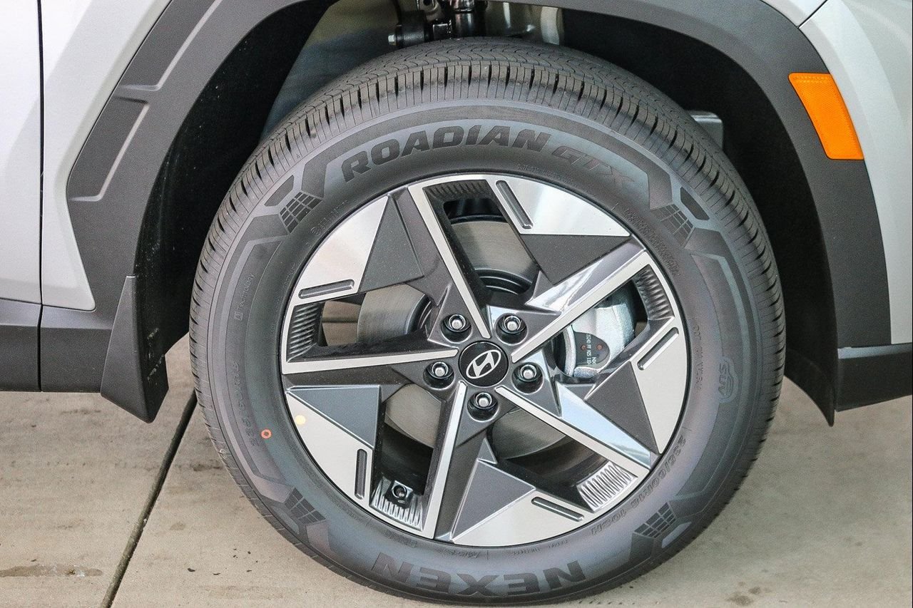 New 2026 Silver Hyundai SEL image 39