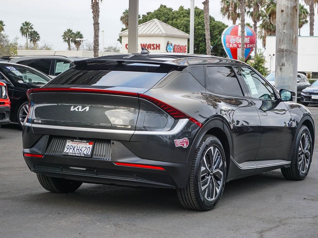 Used 2024 Gray Kia Light image 7
