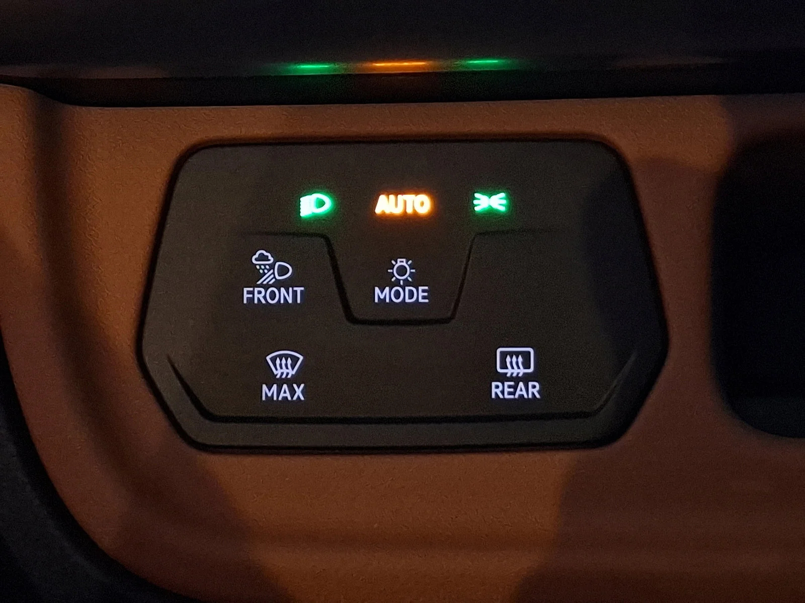 2025 Volkswagen ID. Buzz PRO S - Photo 18