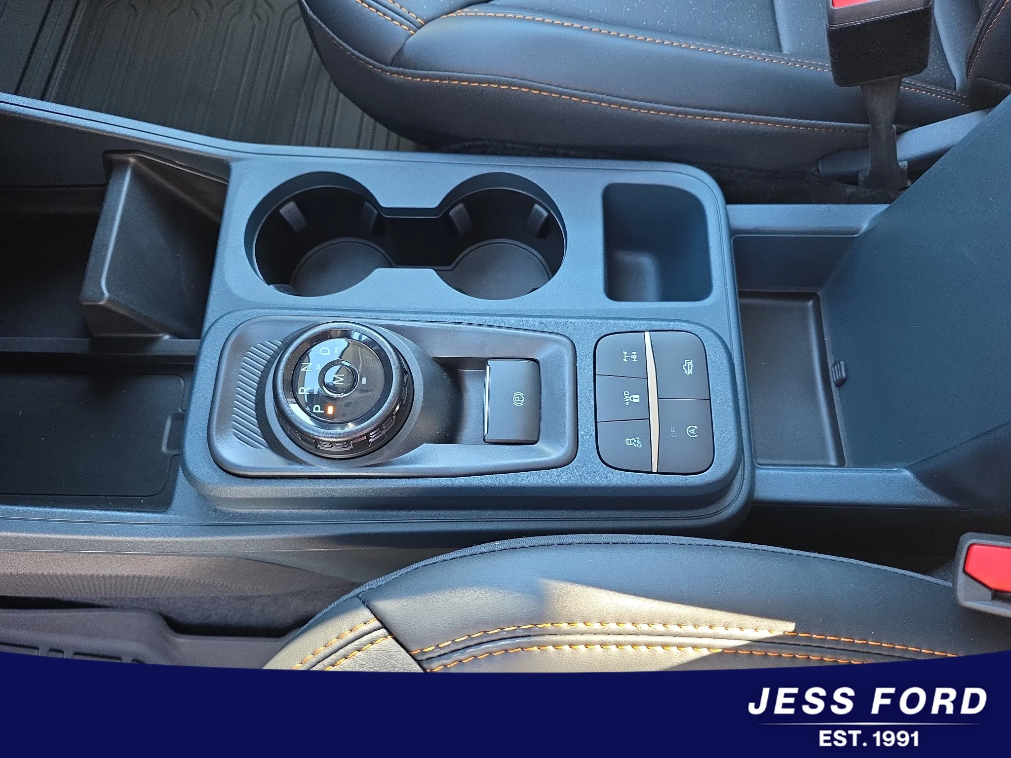 New 2026 Carbonized Gray Metallic Ford Tremor® image 19